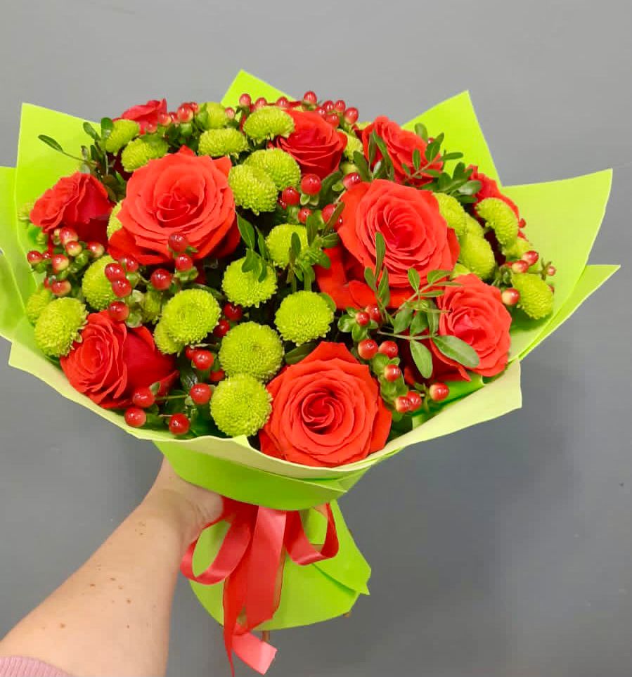 Букет цветов из: Хризантемы и Розы в Маслянино