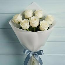 Букет 7 Белых роз Эдлесс Лав в Маслянино