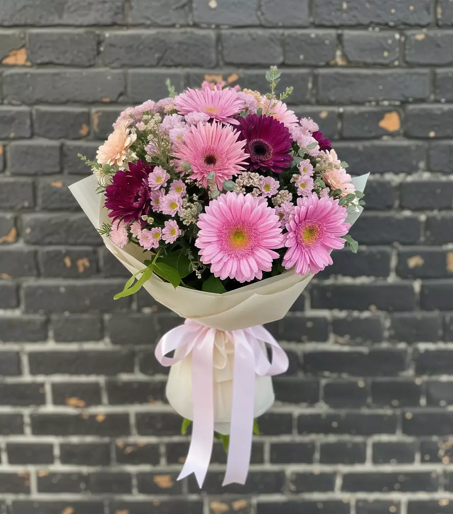 Букет цветов из: Герберы и Хризантемы в Маслянино