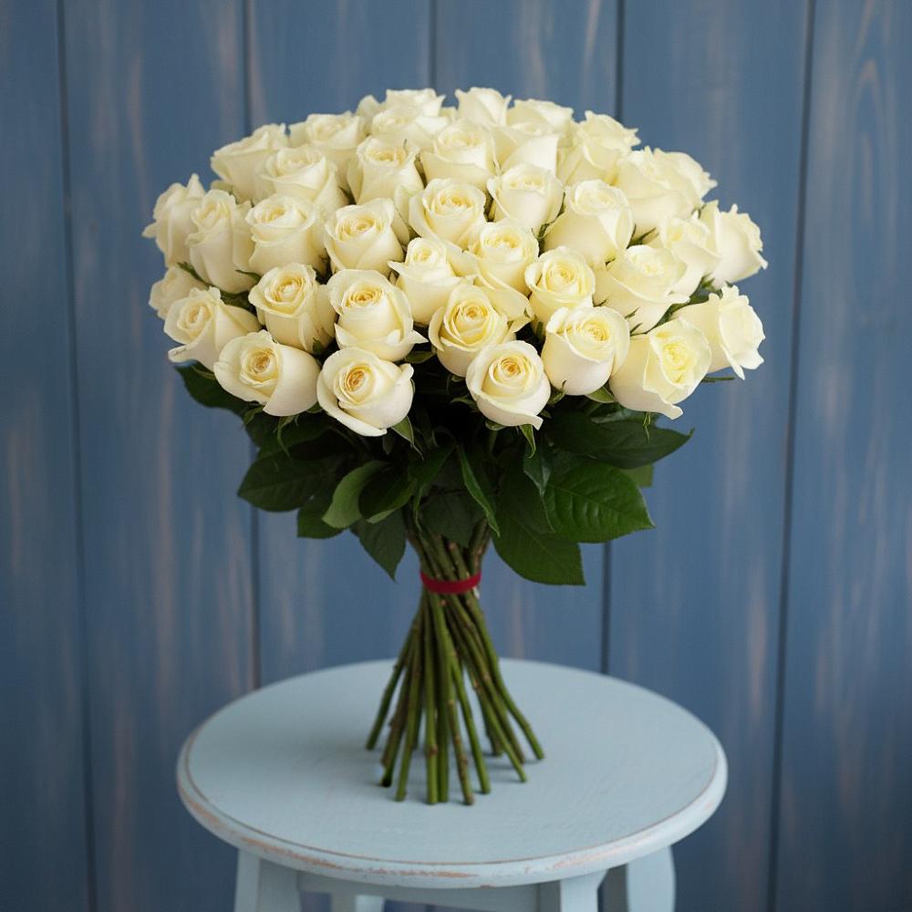 Букет 51 Белая роза Эдлесс Лав в Маслянино