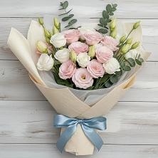 Букет цветов из:  Лизиантусы в Маслянино