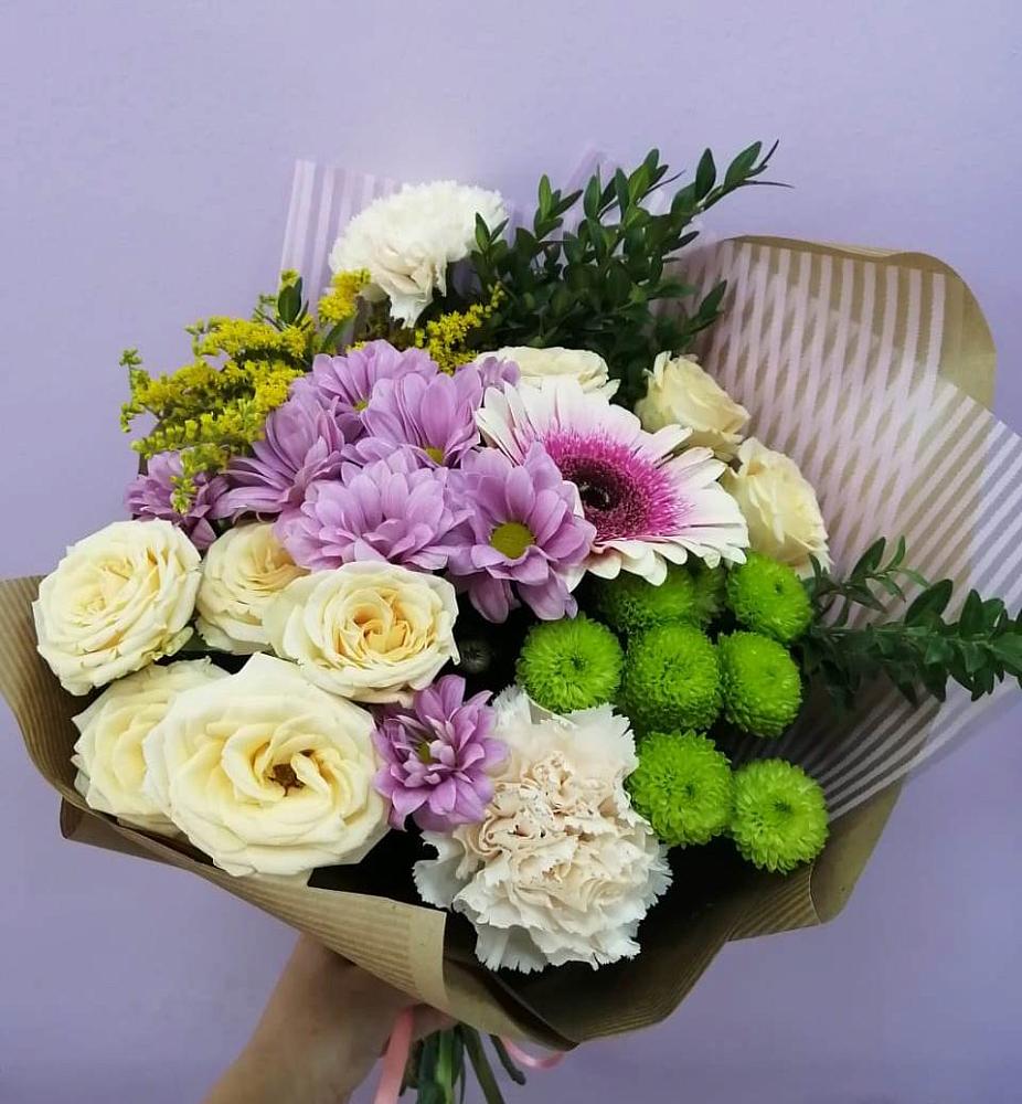 Букет цветов из: Хризантемы, Розы, Гвоздики и Герберы в Маслянино