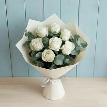 Букет Белые розы в Эвкалипте в Маслянино