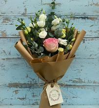 Букет цветов из:  Розы и Лизиантусы в Маслянино